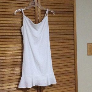 Elegant White Ruffle Hem Teens Dress